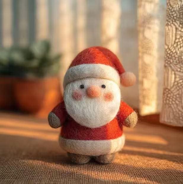 Handmade Needle Felted Santa Claus Ornament – Wool Felt Christmas Tree Hanging Decoration, Cozy Holiday Home Decor, Unique Winter Gift