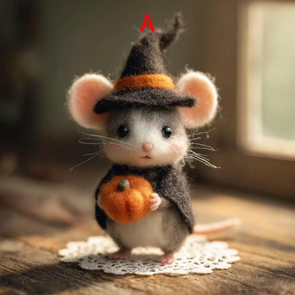 Halloween Mouse Witch Doll – Needle Felted Wool Mouse Sculpture, Pumpkin Decor, A Charming Handmade Christmas Tree Ornament Gift