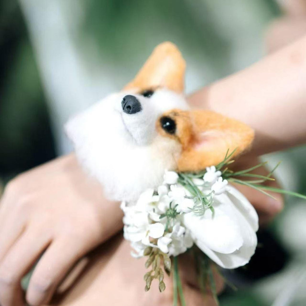 Custom Pet Portrait Wedding Corsage – Handmade Wool Felt Flower Pin for Bride and Groom Keepsake Gift