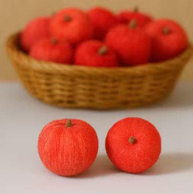 Wool Felt Apple Ornament – Handmade Needle Felted Fruit Decoration – Rustic Farmhouse Kitchen Table Decor, Cute Autumn Holiday Gift