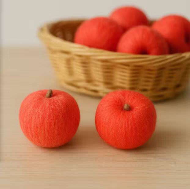 Wool Felt Apple Ornament – Handmade Needle Felted Fruit Decoration – Rustic Farmhouse Kitchen Table Decor, Cute Autumn Holiday Gift