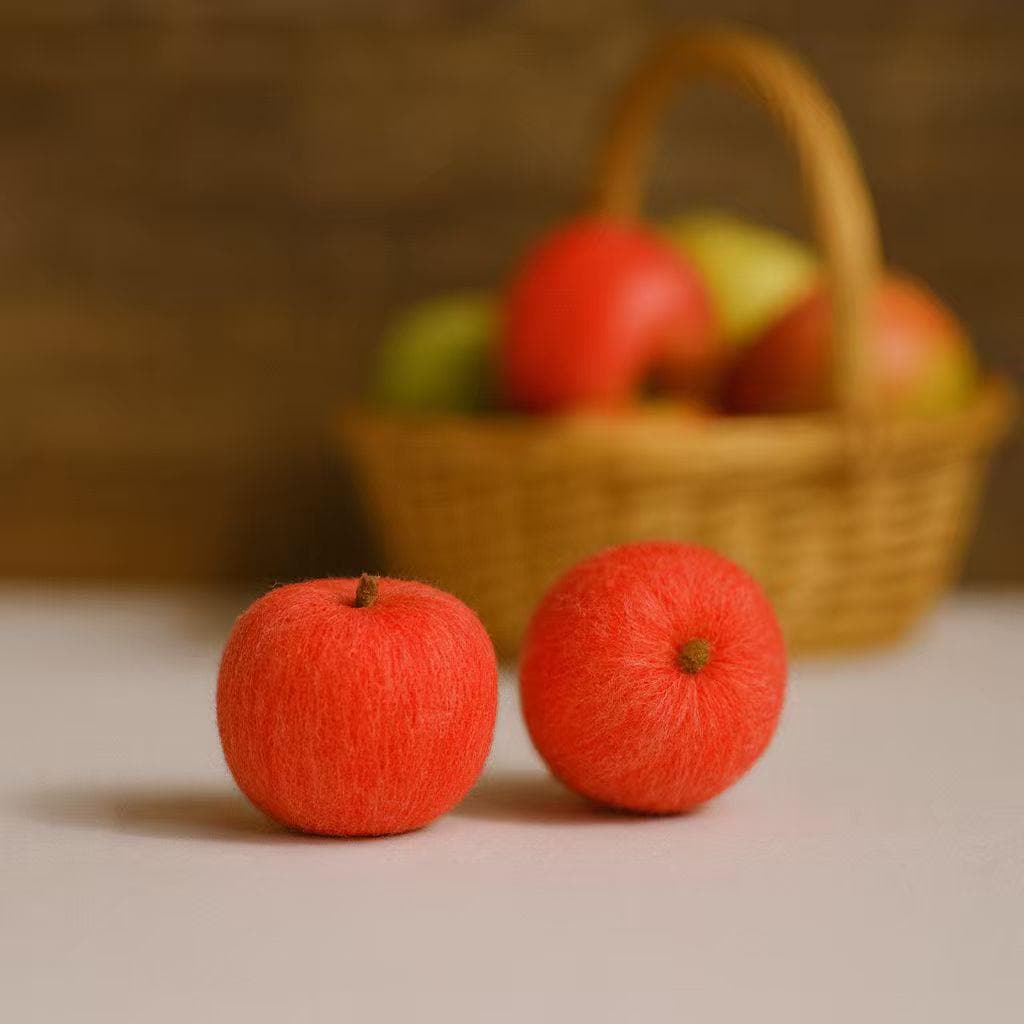 Wool Felt Apple Ornament – Handmade Needle Felted Fruit Decoration – Rustic Farmhouse Kitchen Table Decor, Cute Autumn Holiday Gift