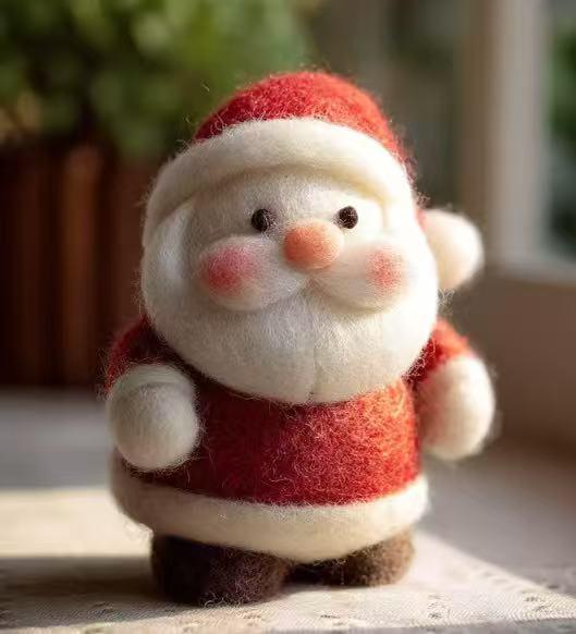 Handmade Needle Felted Santa Claus Ornament – Wool Felt Christmas Tree Hanging Decoration, Cozy Holiday Home Decor, Unique Winter Gift