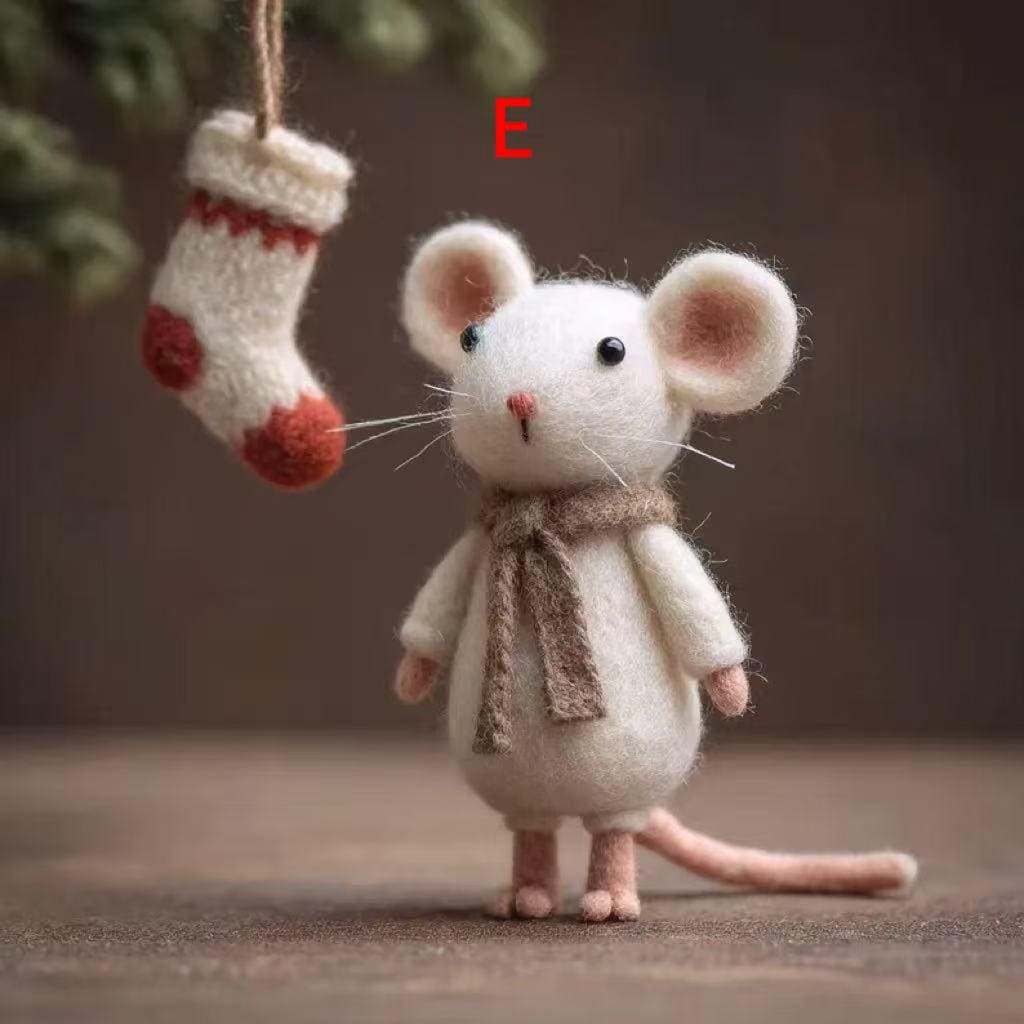 Needle Felted Mouse Figurine – Handmade Wool Felt Animal in Coat & Scarf – Christmas Winter Decor Gift-Perfect for Christmas Tree Ornament
