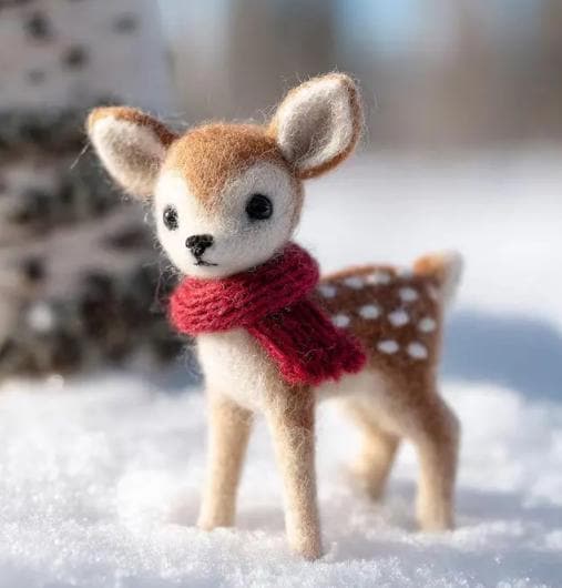 Handmade Felt Reindeer Ornament – Wool Christmas Deer with Santa Hat and Scarf, Cozy Winter Gift and Christmas Tree Ornament Gift