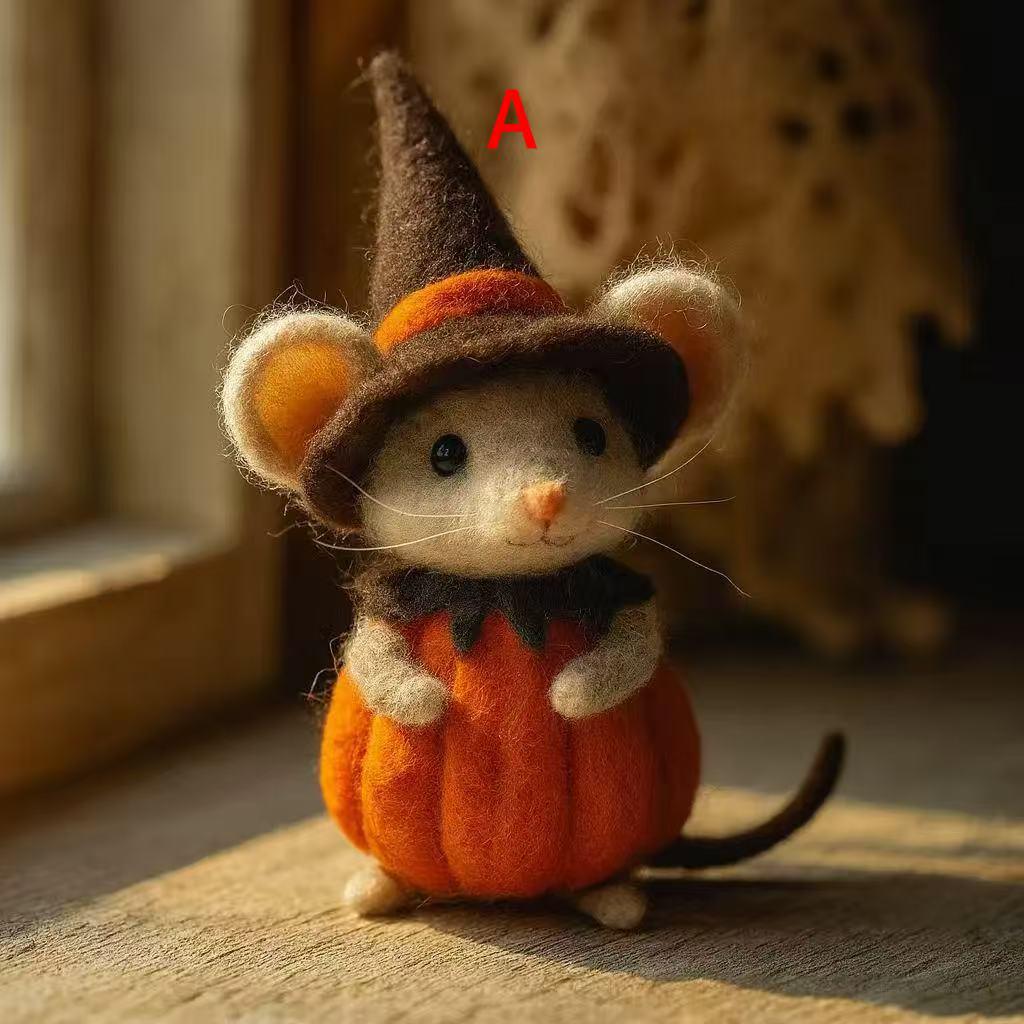 Needle Felted Halloween Pumpkin Mouse – Handmade Wool Felt Figurine – Cute Spooky Fall Decoration, Rustic Autumn Gift Idea