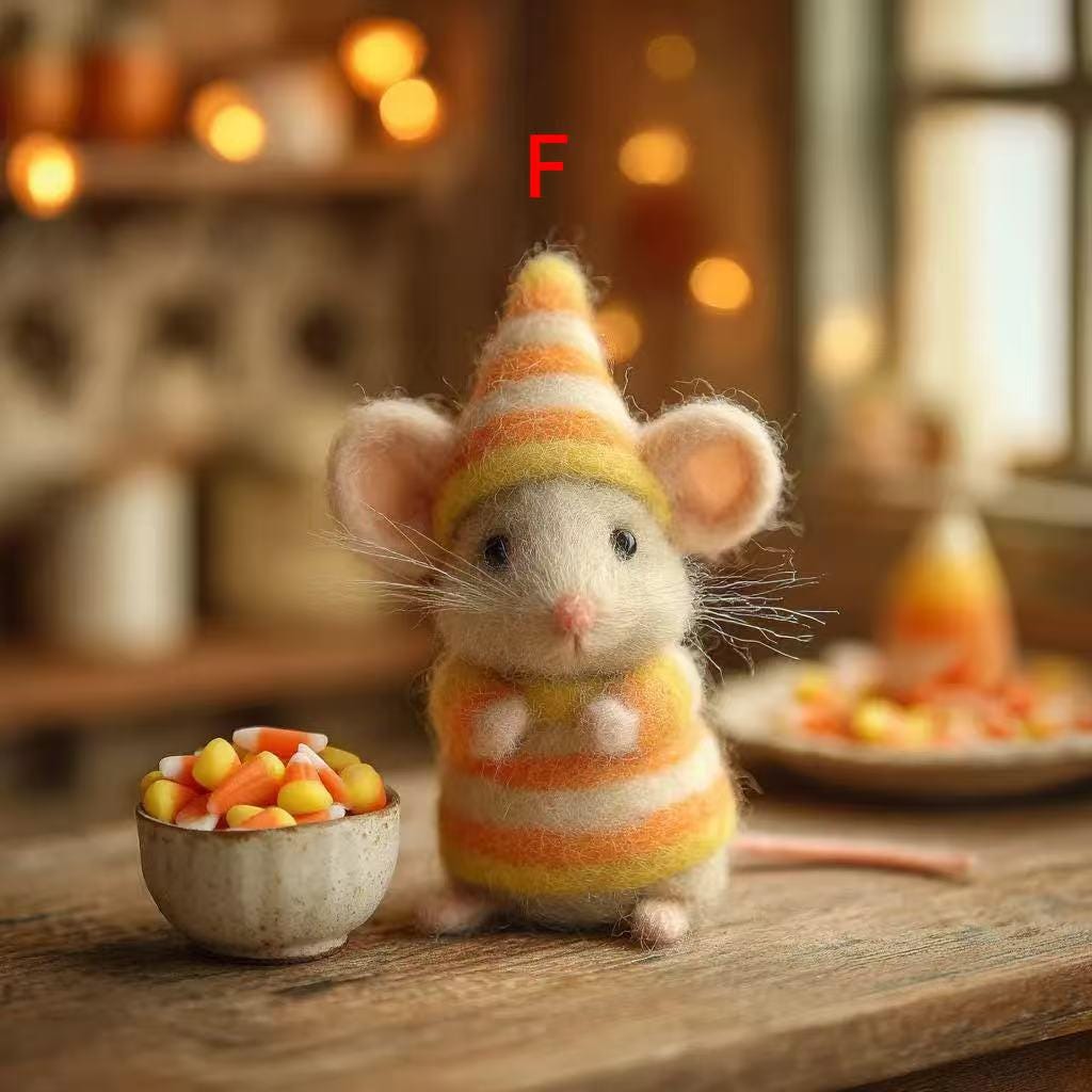 Halloween Mouse Witch Doll – Needle Felted Wool Mouse Sculpture, Pumpkin Decor, A Charming Handmade Christmas Tree Ornament Gift