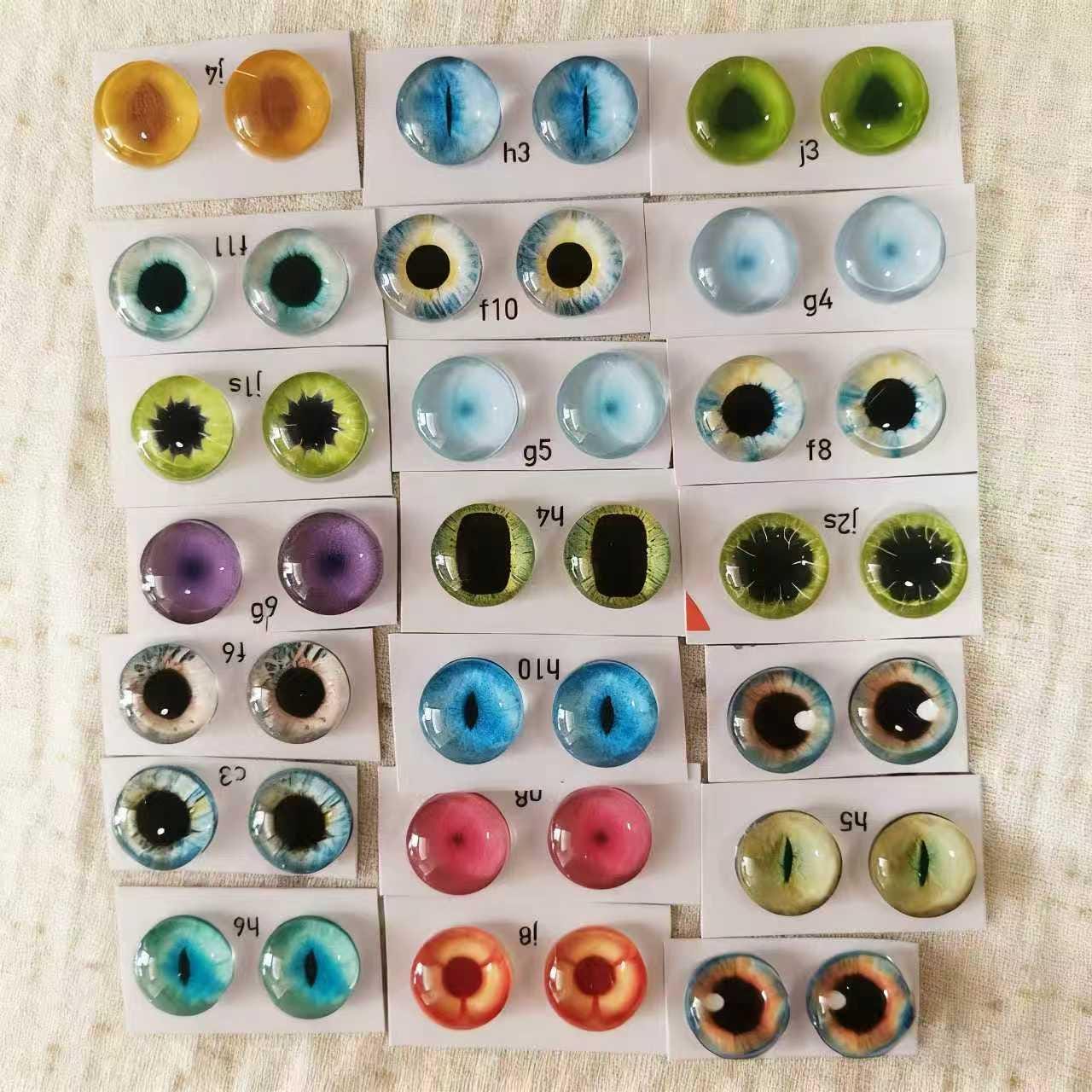 Realistic glass animal eyes for needle felting and doll making, displayed on a needle felted figurine by wwwilovefelt.